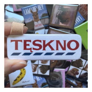 Przypinka 25×70 mm Tęskno