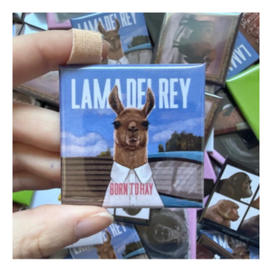 Przypinka 50x50mm Lama del Rey