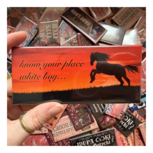 Przypinka 54×120 mm Know your place white boy…
