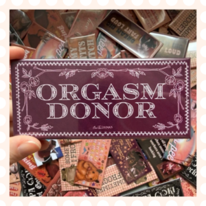 Przypinka 54×120 mm Orgasm donor