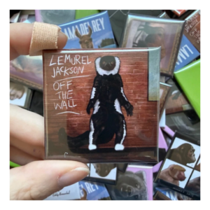 Przypinka 50×50 mm Lemurel Jackson