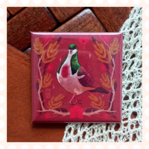 Przypinka 50×50 mm Wyspiarek brązowoskrzydły