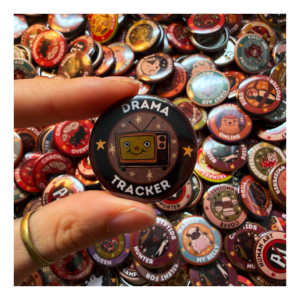 Przypinka 32 mm Drama Tracker
