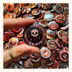 Przypinka 32 mm DIY or Die