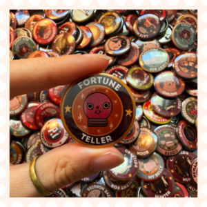 Przypinka 32 mm Fortune Teller